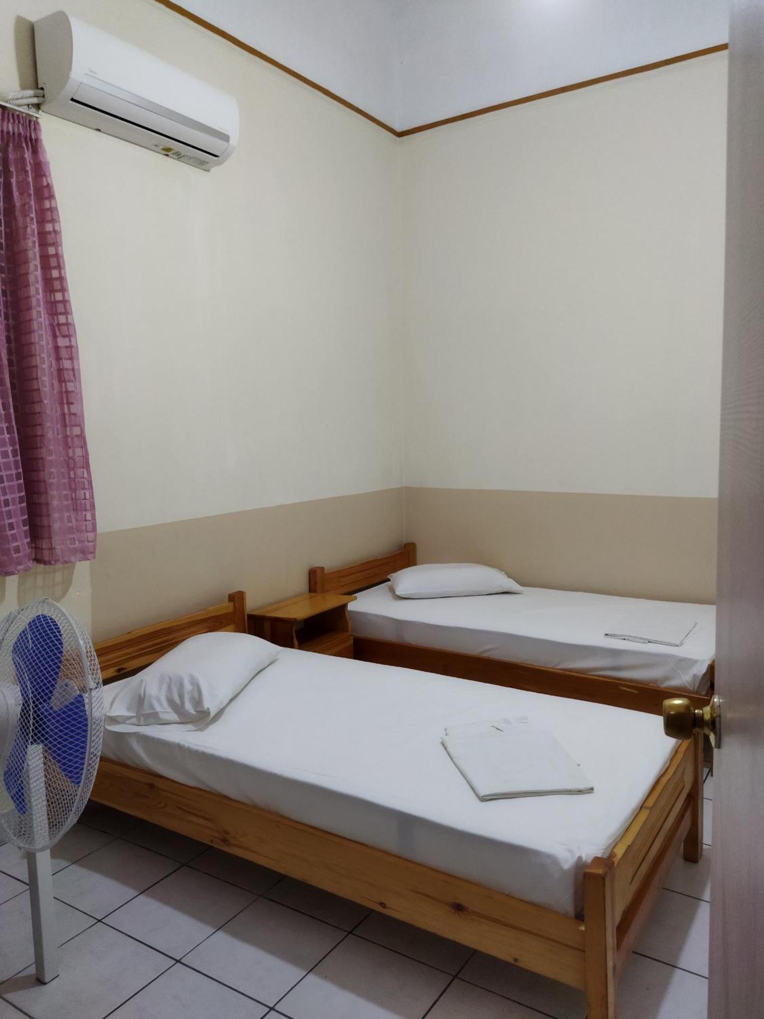 San Remo Hostel Athens Room photo